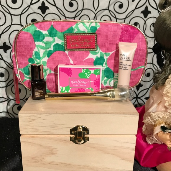 Estee Lauder Other - Lilly Pulitzer for Estee Lauder Estee Lauder Other - Lilly Pulitzer for Estee Lauder